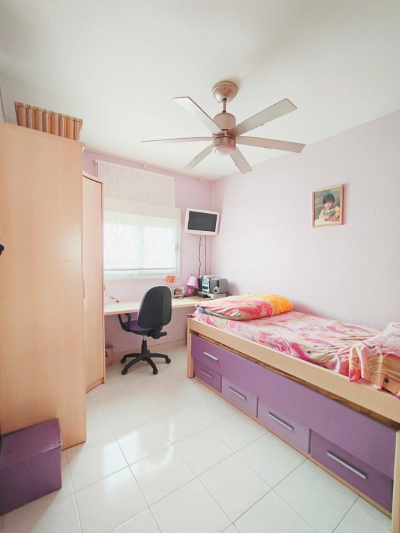 2 Bed, 1 Bath, ApartmentFor Sale, Albir, Alicante