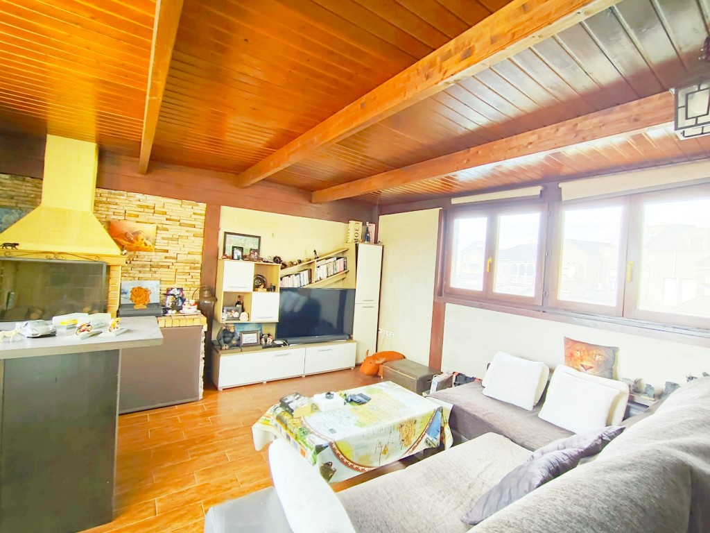 2 Bed, 1 Bath, ApartmentFor Sale, Albir, Alicante