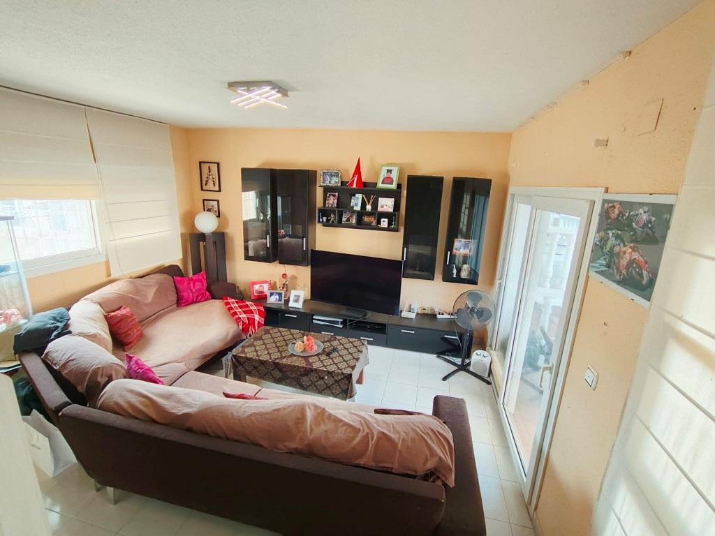 2 Bed, 1 Bath, ApartmentFor Sale, Albir, Alicante