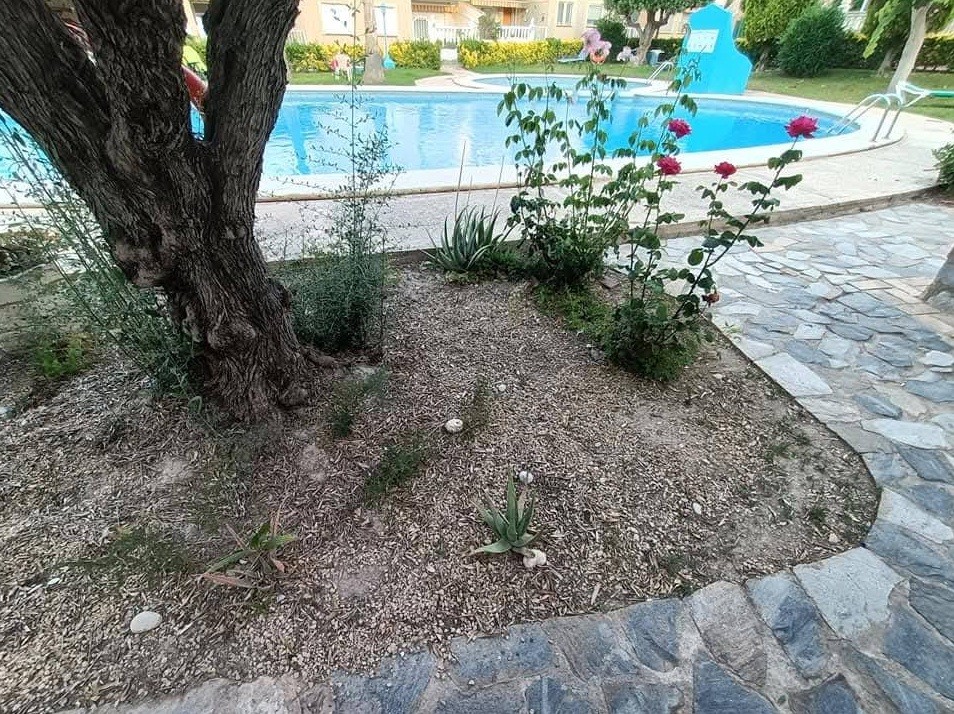 2 Bed, 1 Bath, ApartmentFor Sale, Albir, Alicante