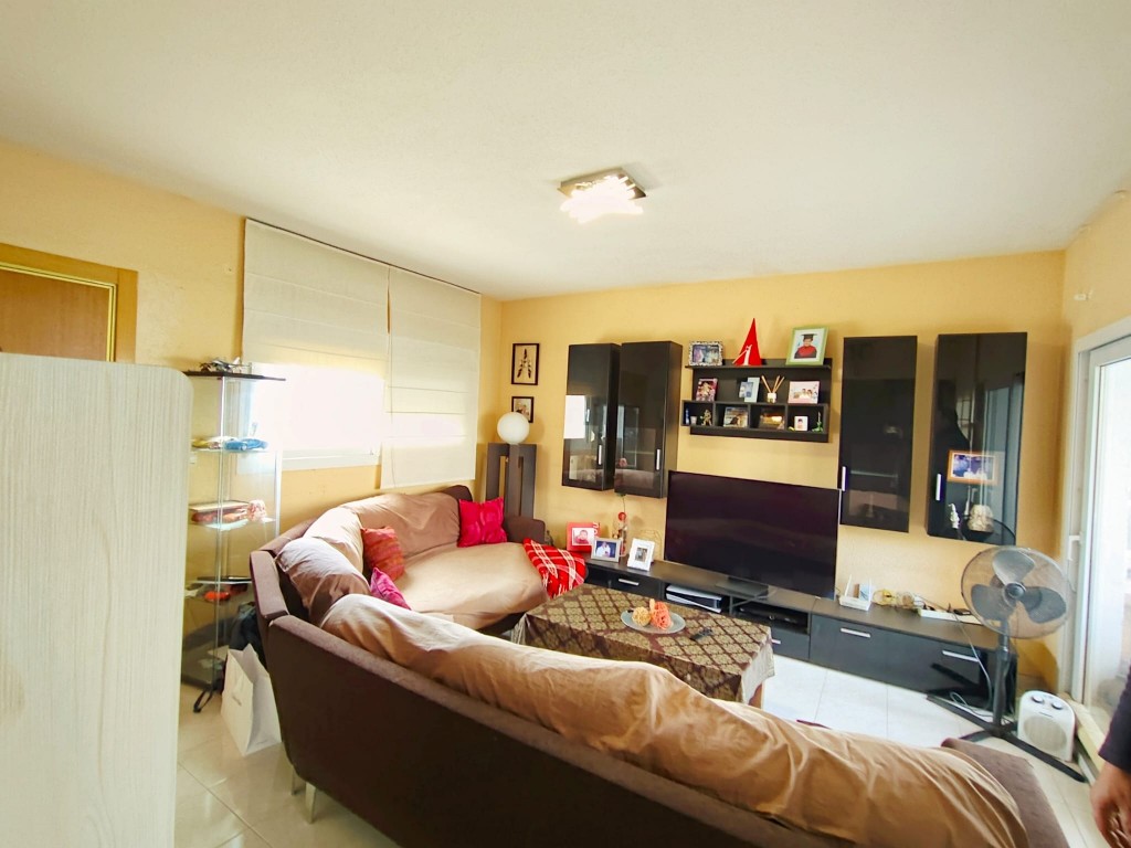 2 Bed, 1 Bath, ApartmentFor Sale, Albir, Alicante