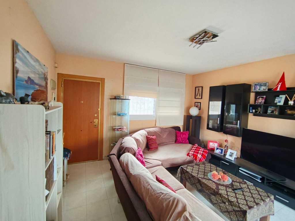 2 Bed, 1 Bath, ApartmentFor Sale, Albir, Alicante