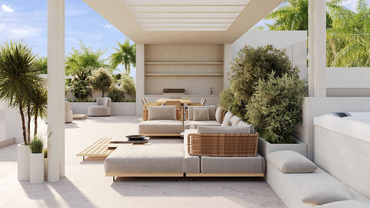 3 Bed, 2 Bath, ApartmentFor Sale, Estepona, Malaga