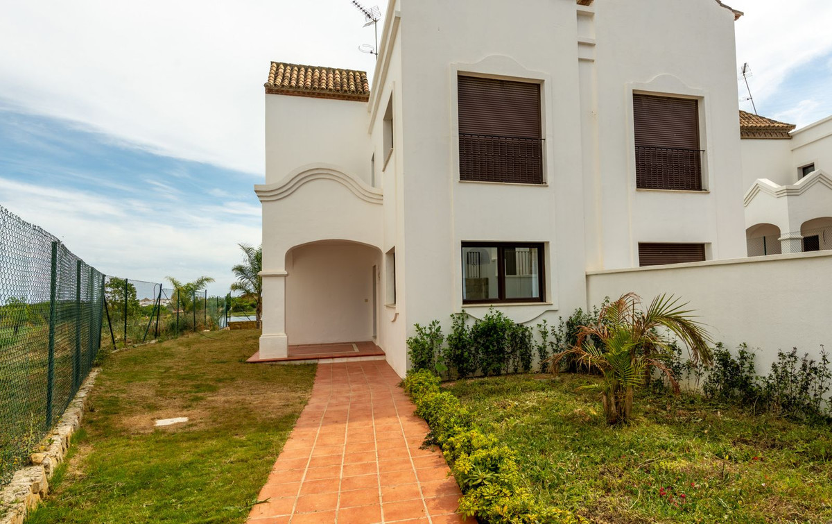 3 Bed, 3 Bath, HouseFor Sale, Estepona, Malaga