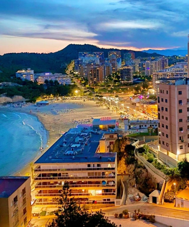 3 Bed, 2 Bath, ApartmentFor Sale, Benidorm, Alicante