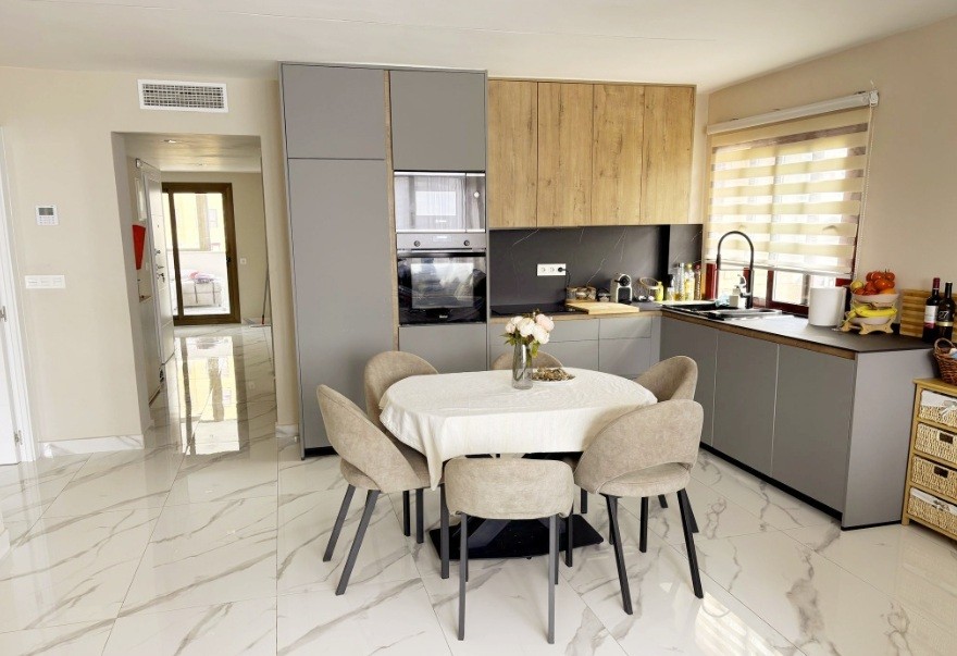 3 Bed, 2 Bath, ApartmentFor Sale, Benidorm, Alicante