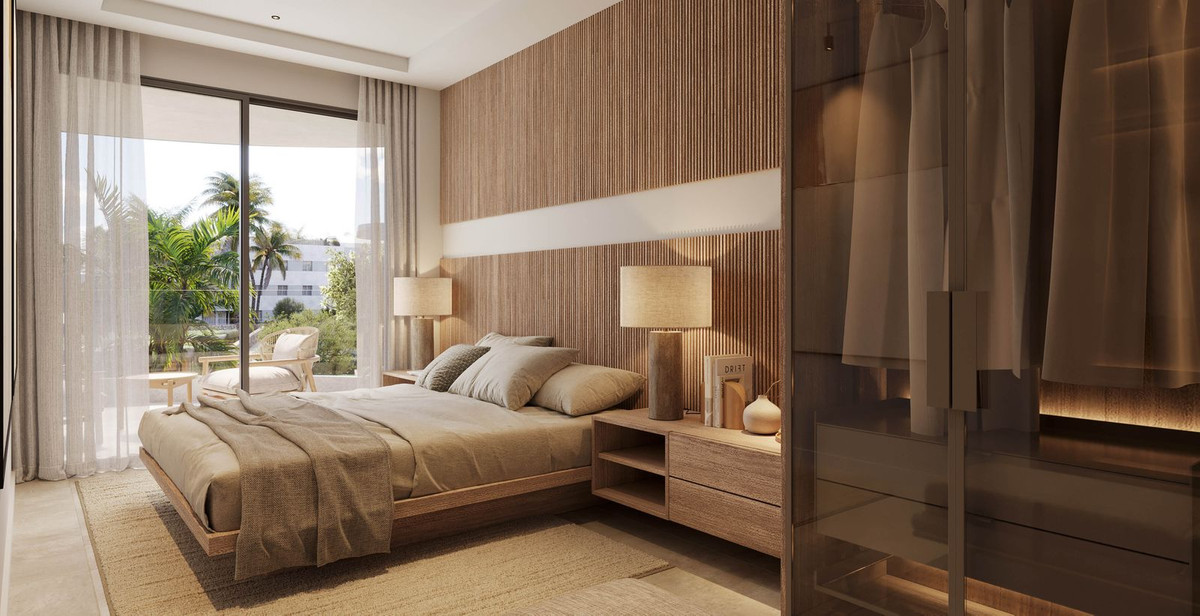 3 Bed, 2 Bath, ApartmentFor Sale, Estepona, Malaga