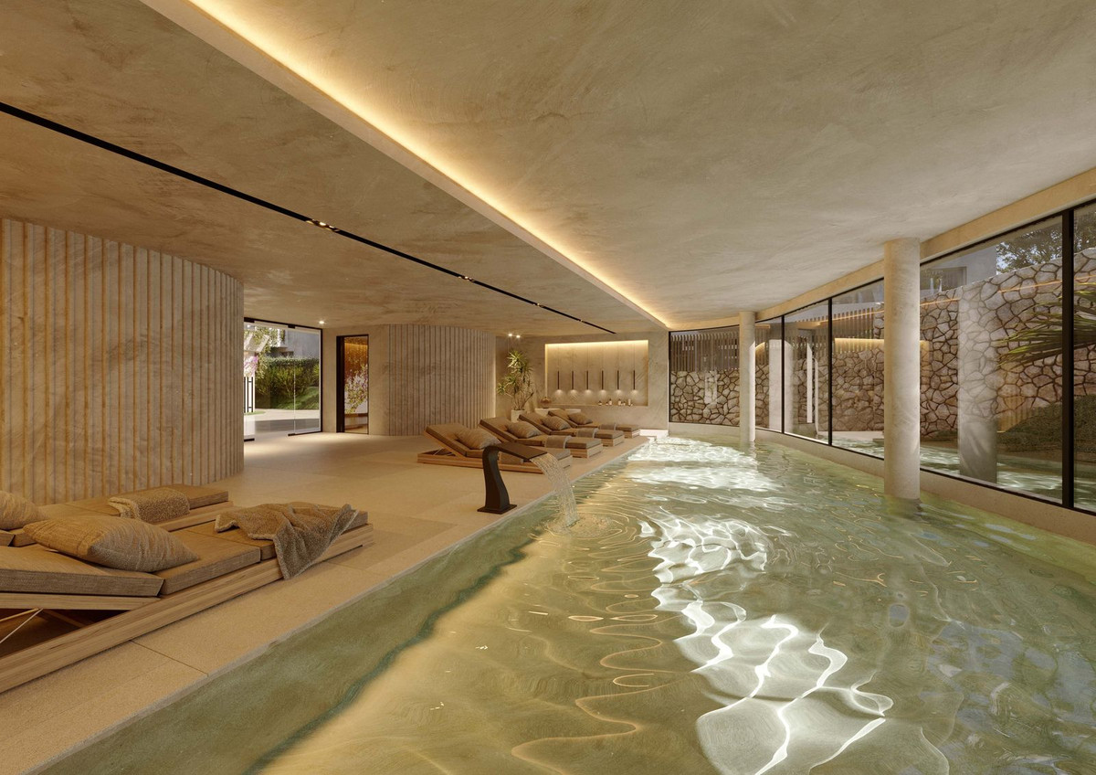 3 Bed, 2 Bath, ApartmentFor Sale, Estepona, Malaga