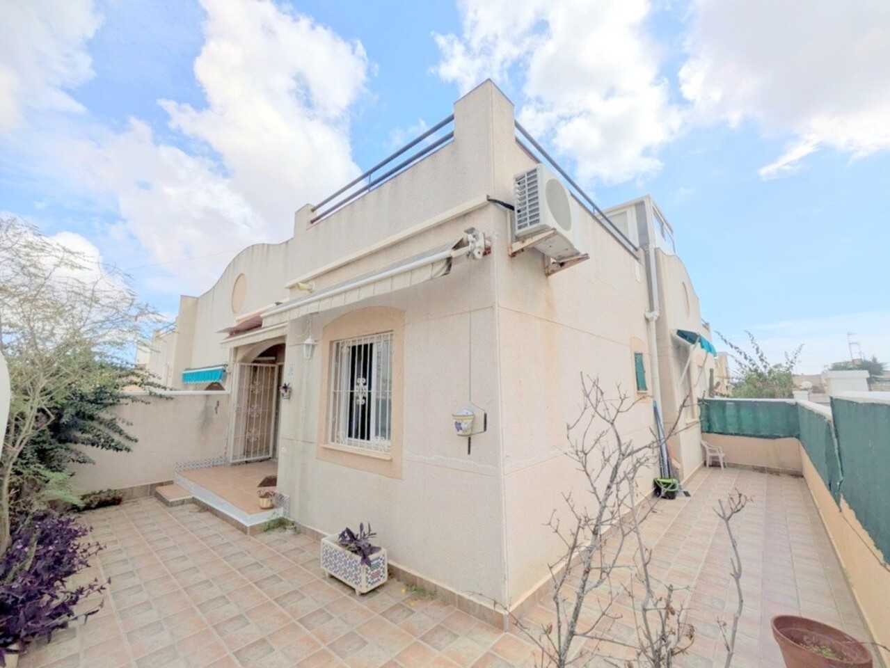 3 Bed, 1 Bath, HouseFor Sale, Los Balcones, Alicante