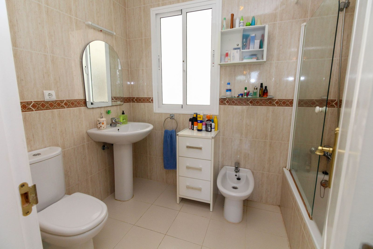 2 Bed, 2 Bath, ApartmentFor Sale, Riviera Del Sol, Malaga