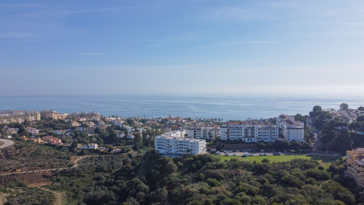 2 Bed, 2 Bath, ApartmentFor Sale, Riviera Del Sol, Malaga