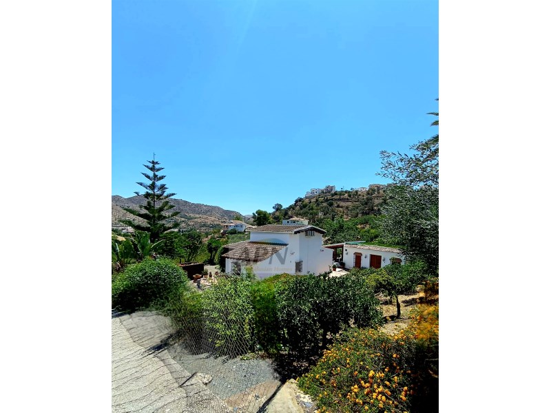 3 Bed, 2 Bath, HouseFor Sale, Álora, Malaga