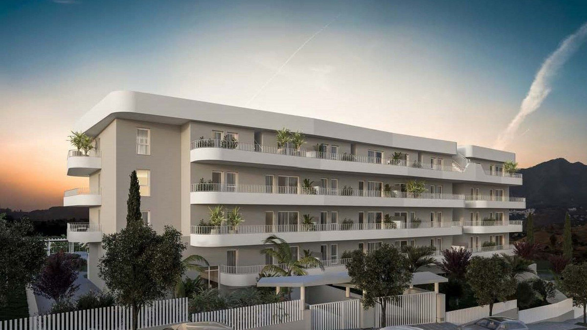 2 Bed, 2 Bath, ApartmentFor Sale, Fuengirola, Malaga