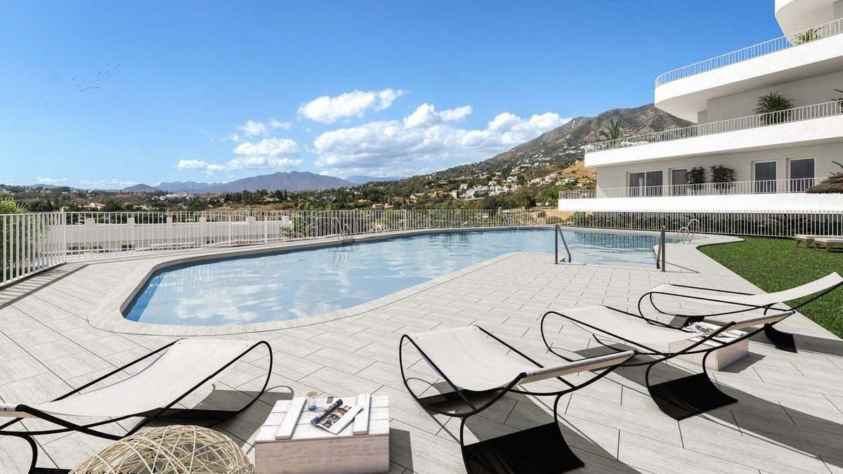 2 Bed, 2 Bath, ApartmentFor Sale, Fuengirola, Malaga