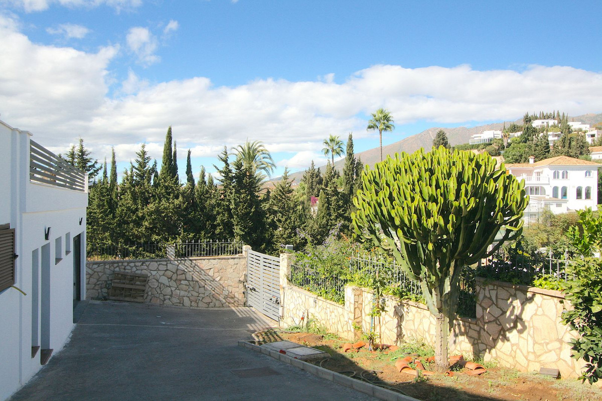 8 Bed, 5 Bath, HouseFor Sale, Sierrezuela, Malaga