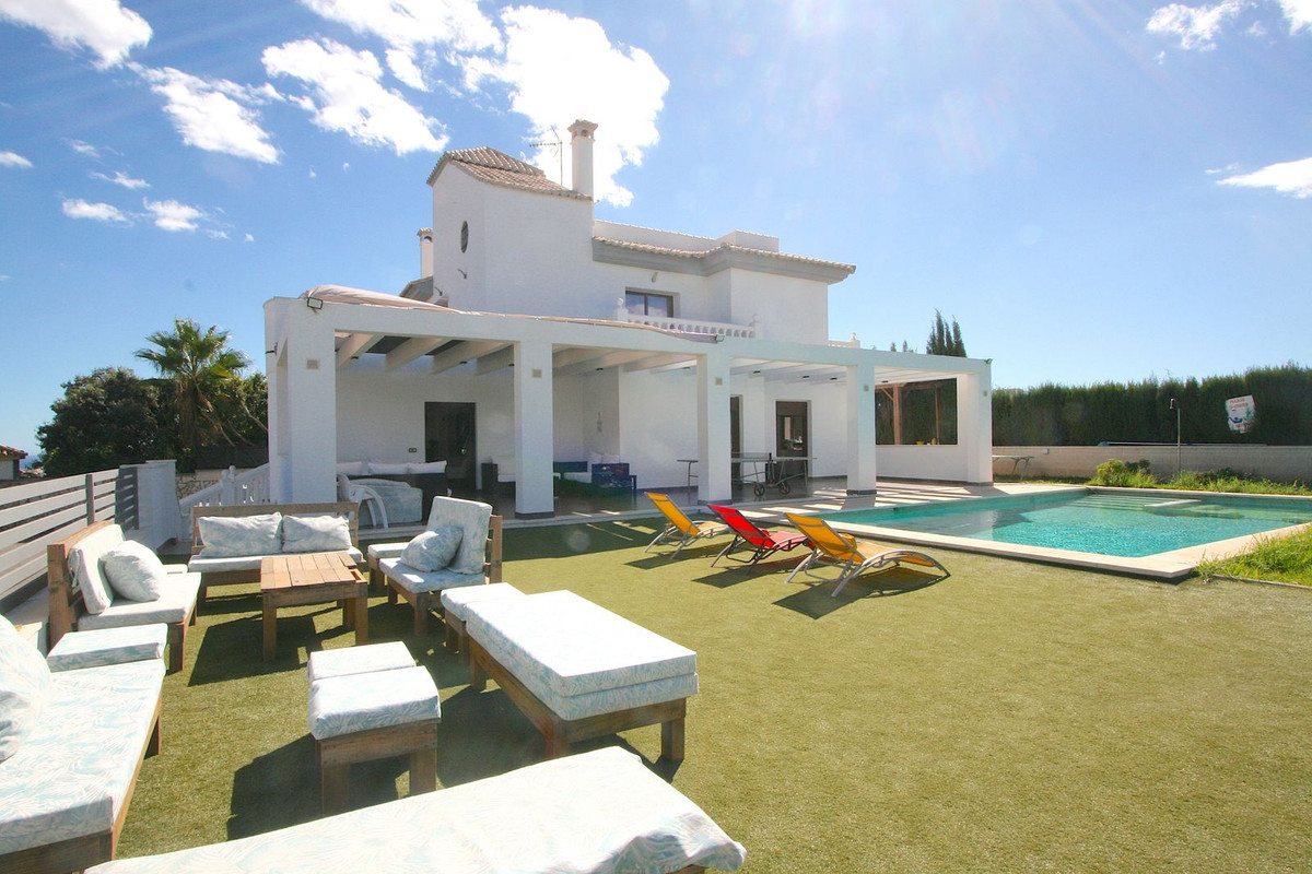 8 Bed, 5 Bath, HouseFor Sale, Sierrezuela, Malaga