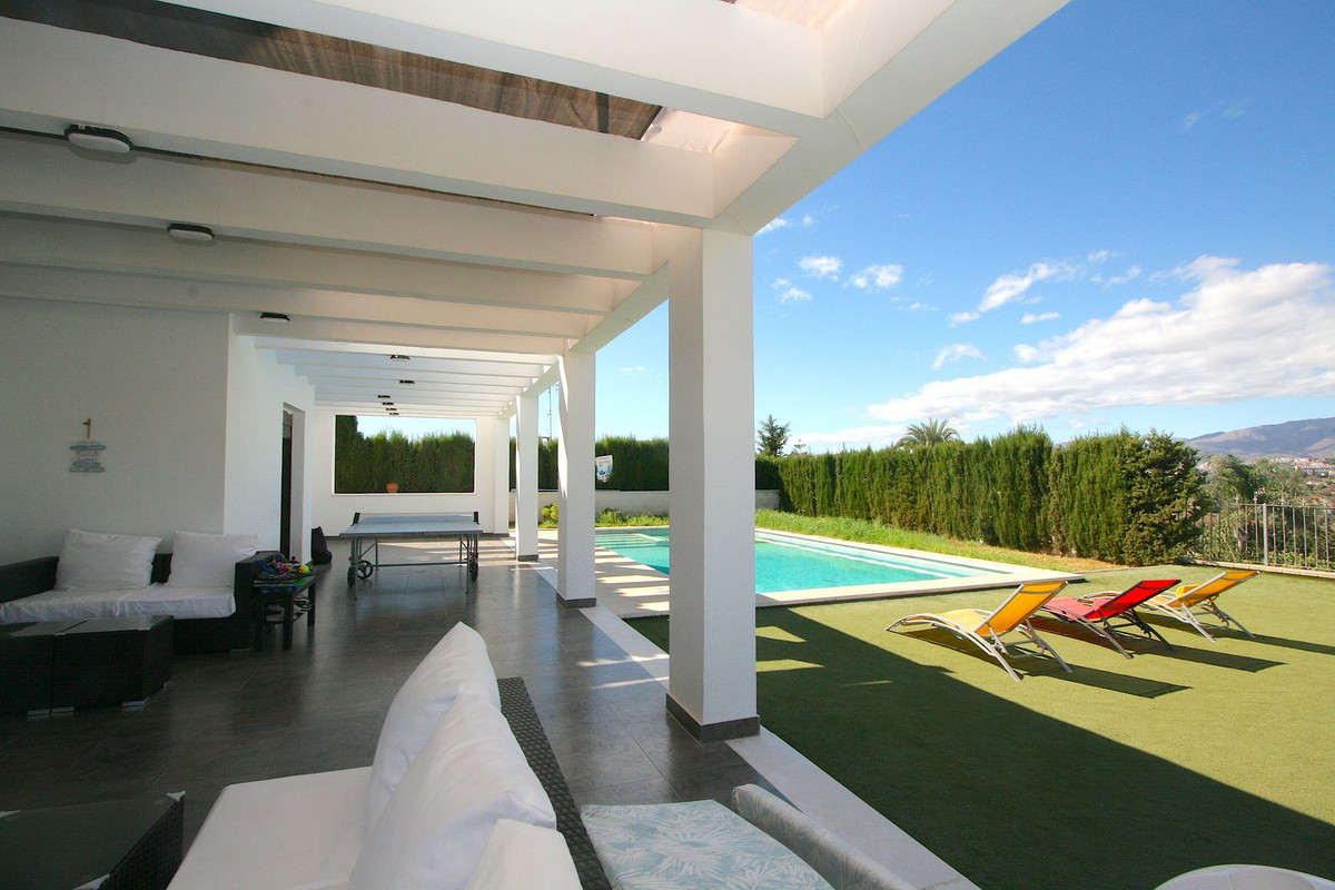 8 Bed, 5 Bath, HouseFor Sale, Sierrezuela, Malaga