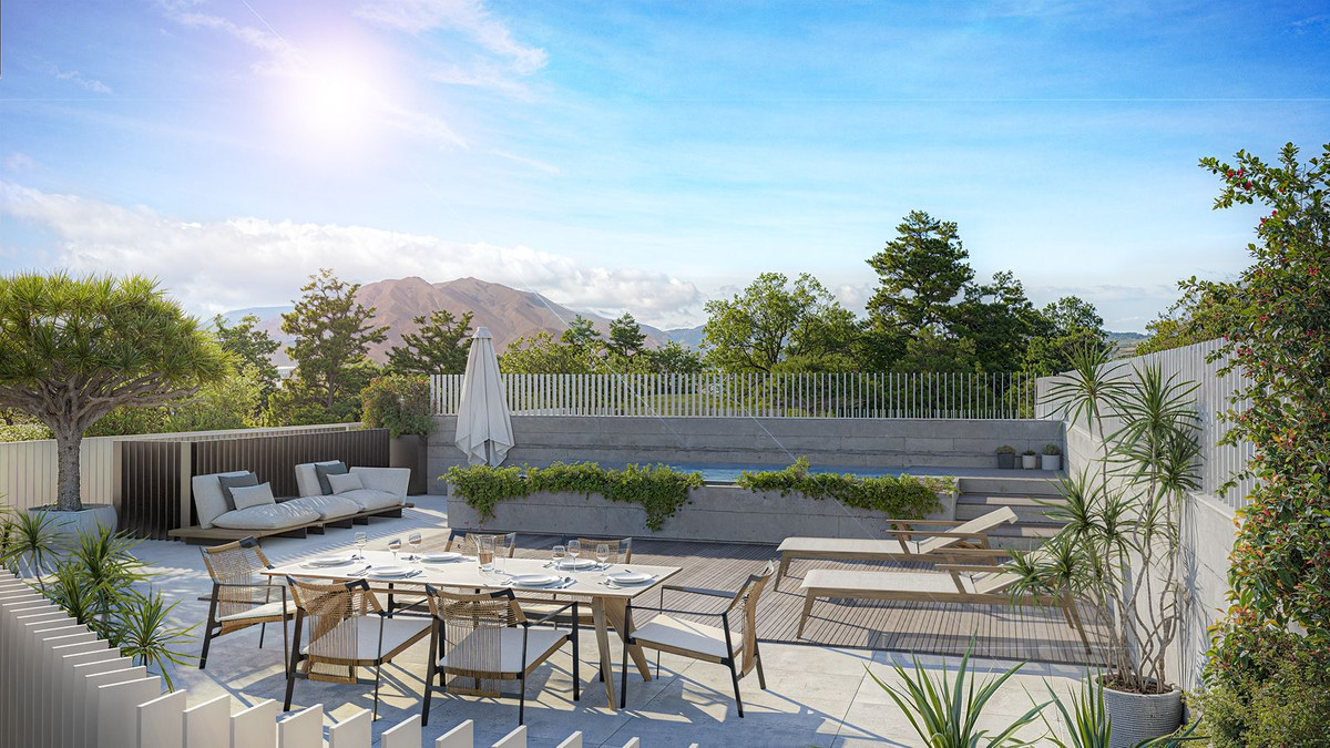 3 Bed, 2 Bath, ApartmentFor Sale, Estepona, Malaga