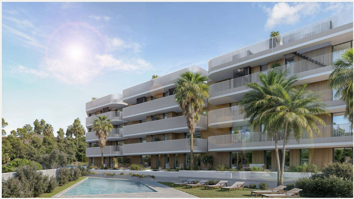 3 Bed, 2 Bath, ApartmentFor Sale, Estepona, Malaga