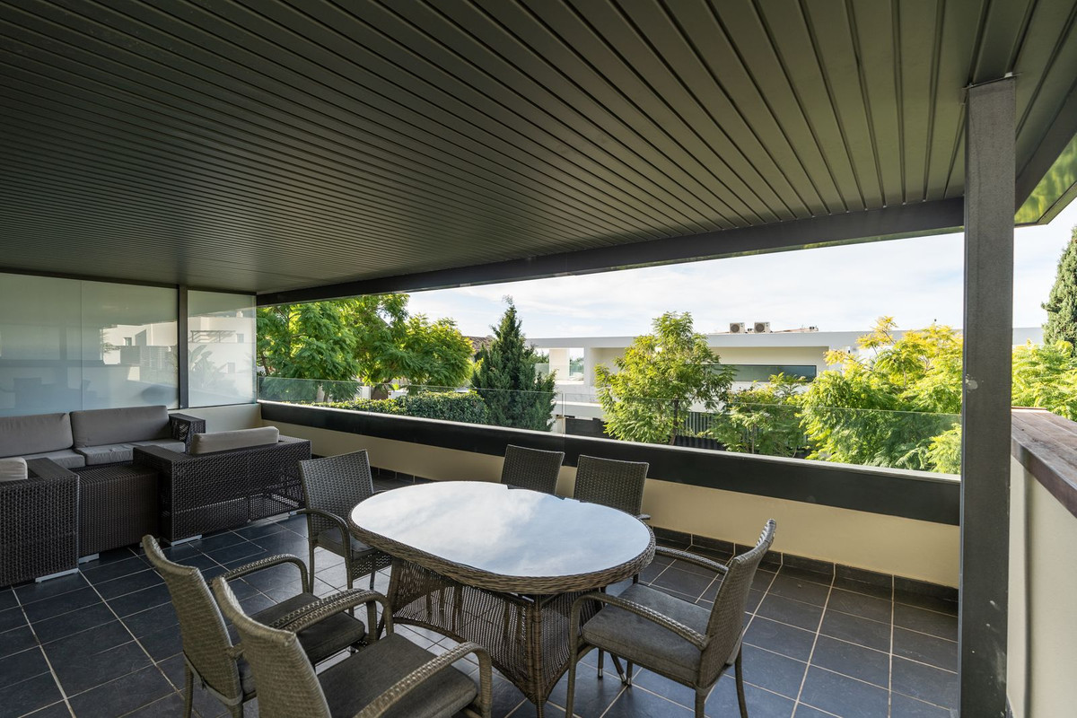 2 Bed, 2 Bath, ApartmentFor Sale, Los Flamingos Golf, Malaga