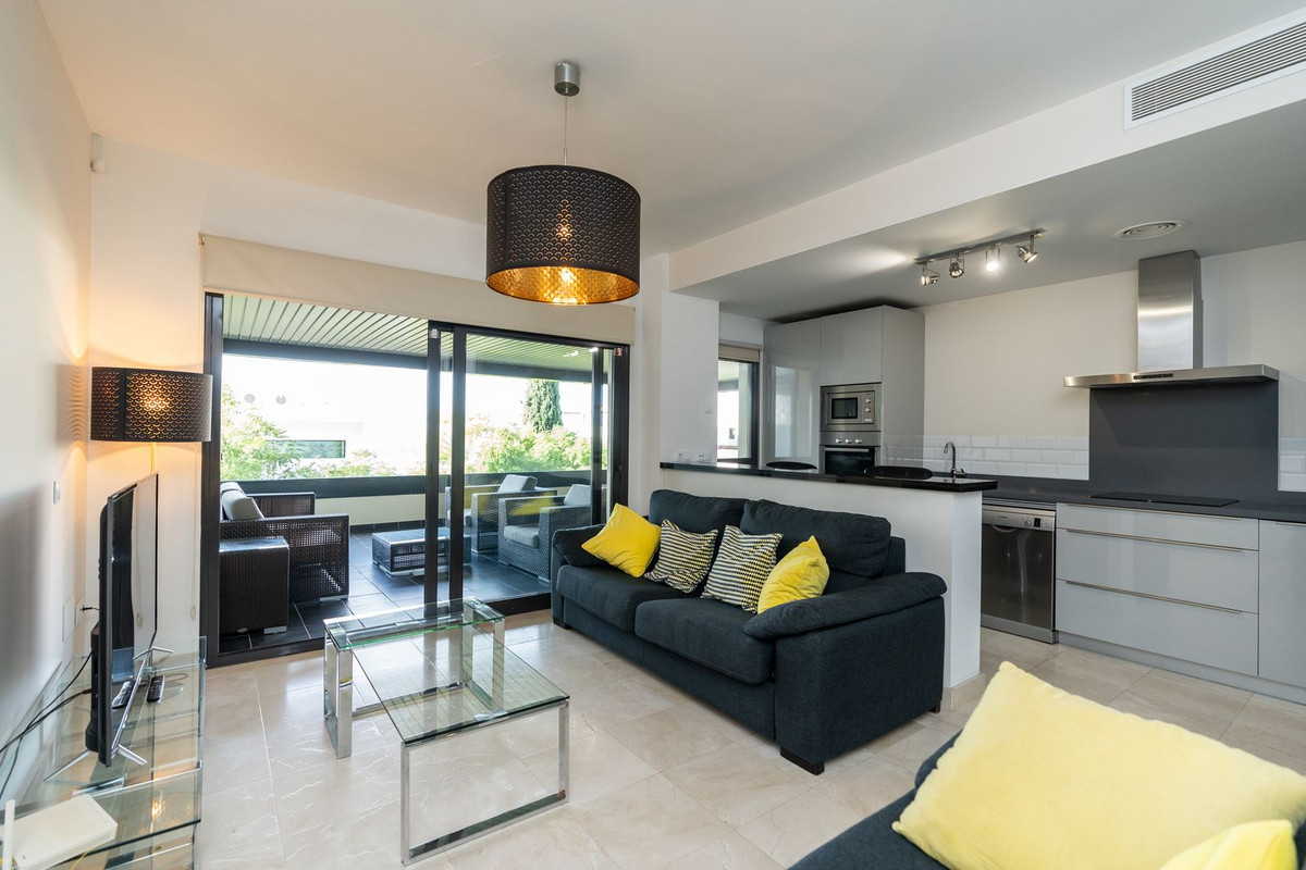 2 Bed, 2 Bath, ApartmentFor Sale, Los Flamingos Golf, Malaga