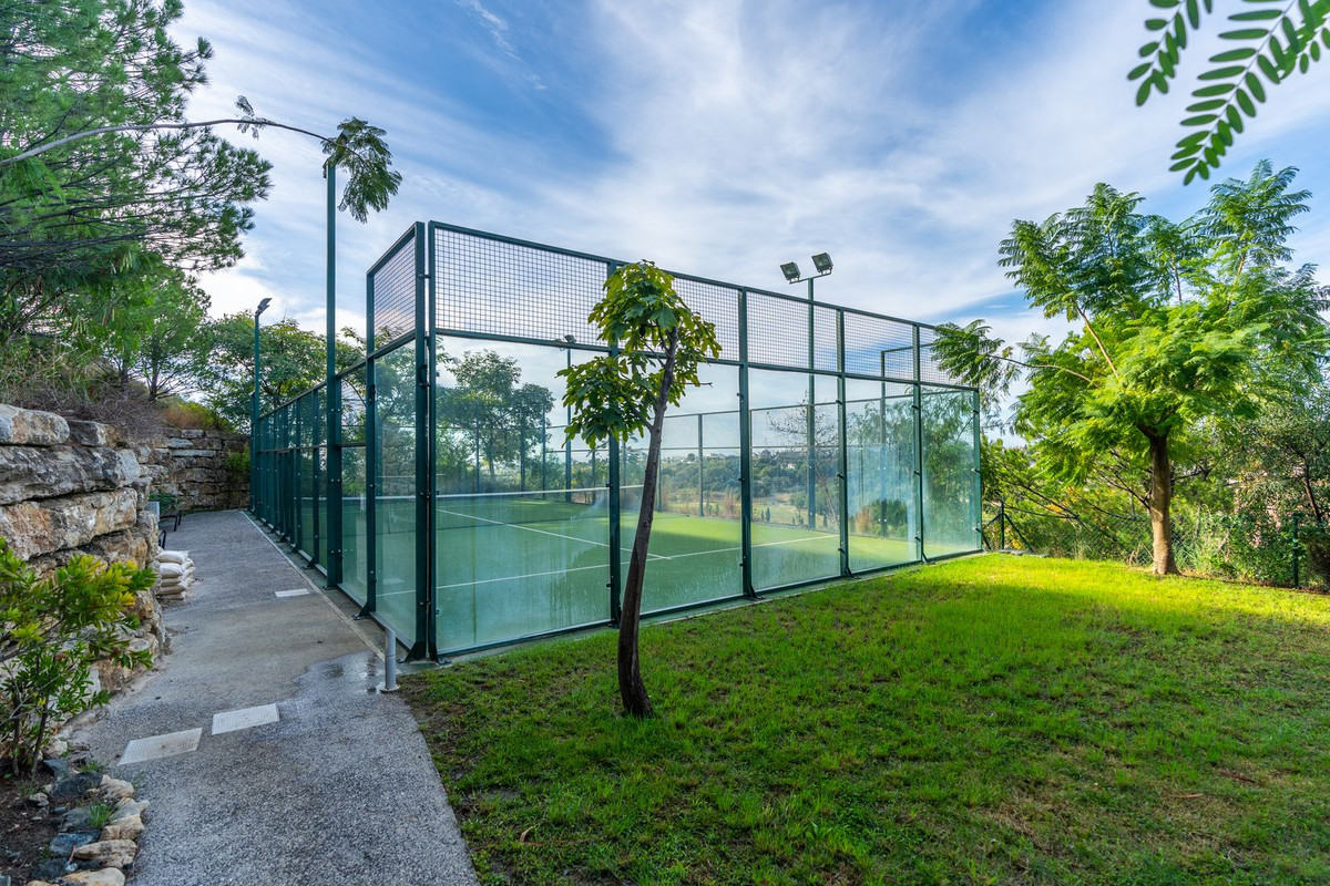 2 Bed, 2 Bath, ApartmentFor Sale, Los Flamingos Golf, Malaga