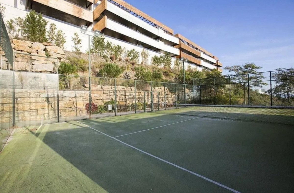 2 Bed, 2 Bath, ApartmentFor Sale, Los Flamingos Golf, Malaga