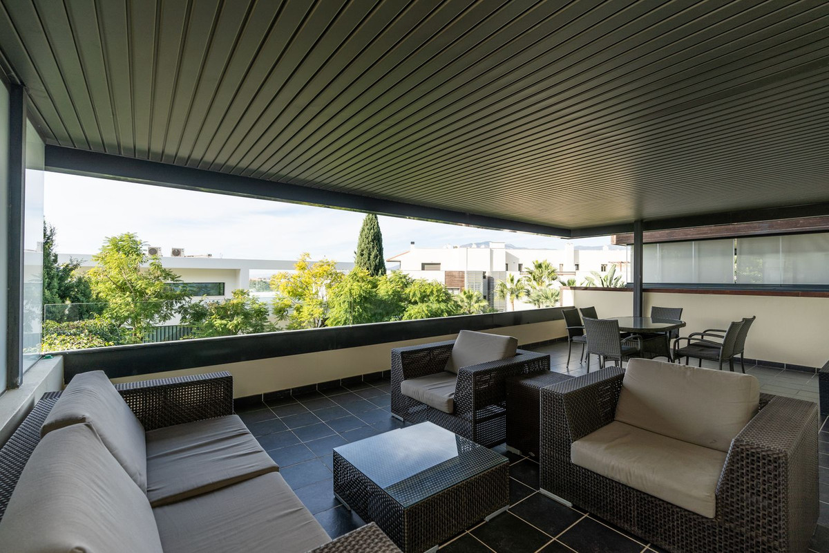 2 Bed, 2 Bath, ApartmentFor Sale, Los Flamingos Golf, Malaga