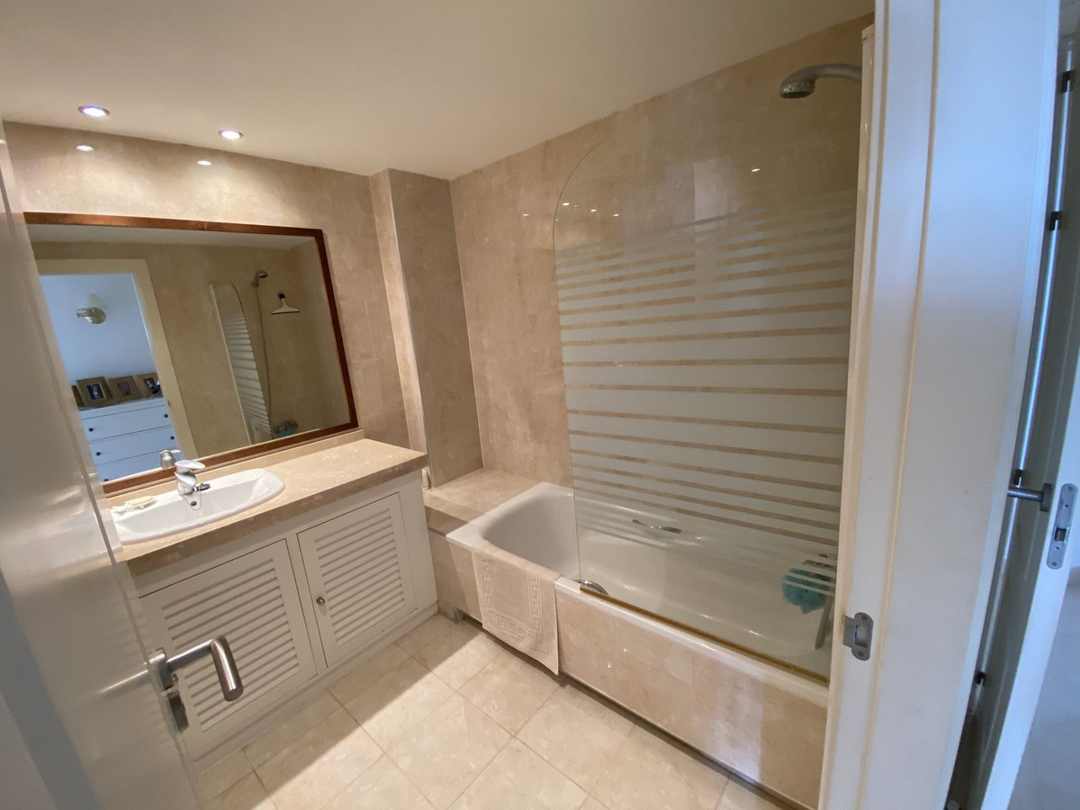 3 Bed, 2 Bath, ApartmentFor Sale, Benalmadena, Malaga