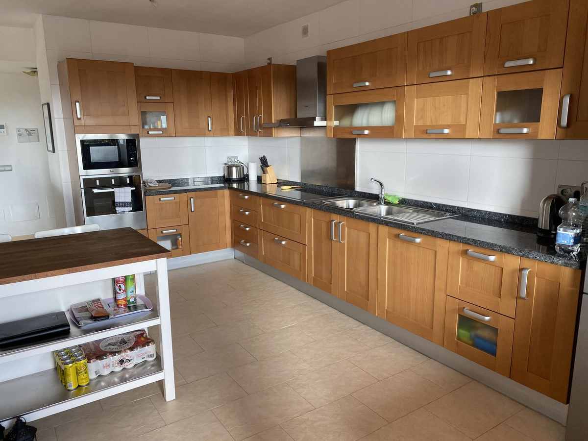 3 Bed, 2 Bath, ApartmentFor Sale, Benalmadena, Malaga