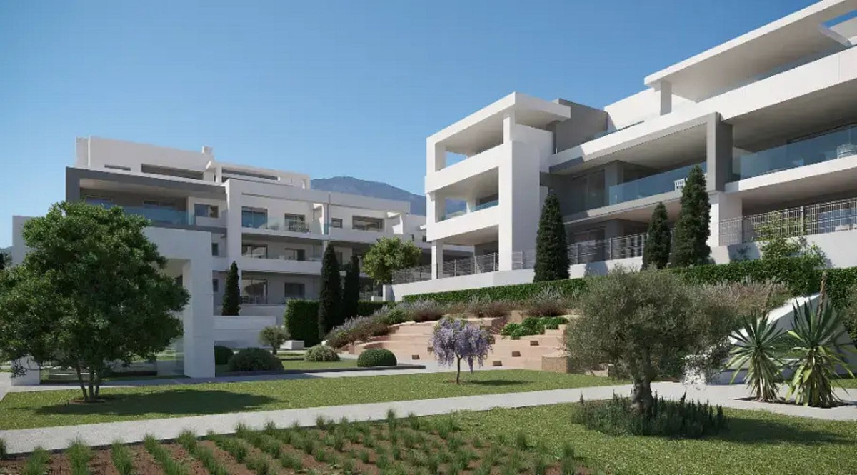1 Bed, 1 Bath, ApartmentFor Sale, Selwo, Malaga