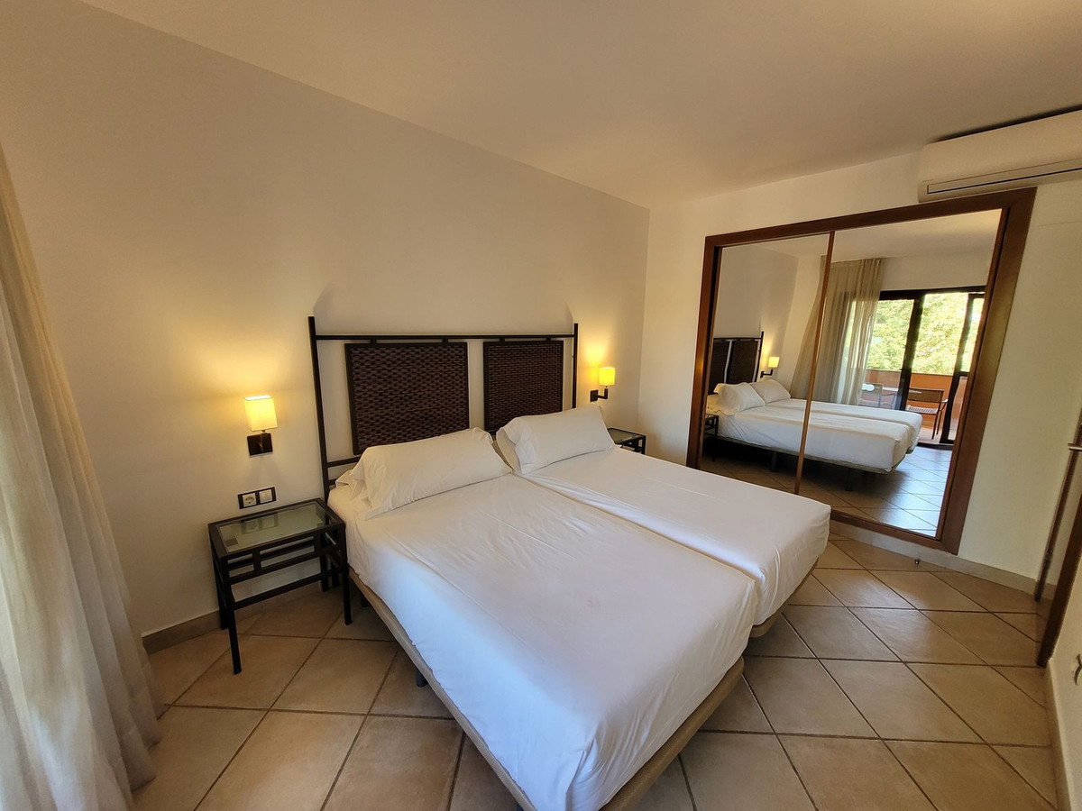 1 Bed, 1 Bath, ApartmentFor Sale, Bel Air, Malaga