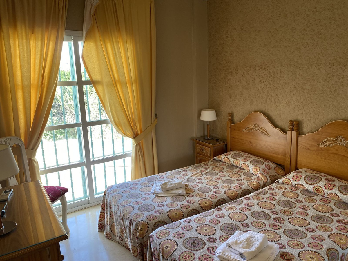 3 Bed, 2 Bath, ApartmentFor Sale, Mijas, Malaga