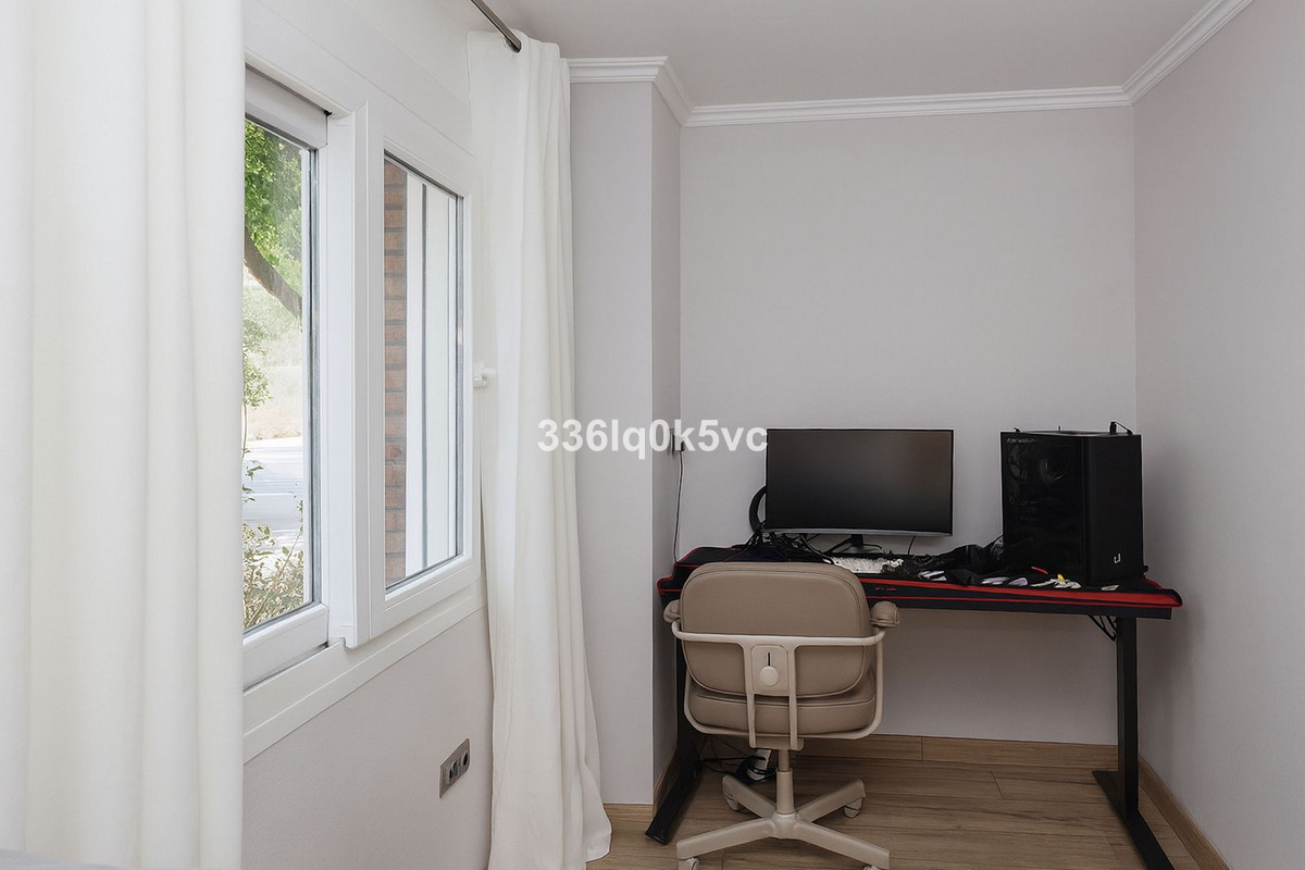 2 Bed, 1 Bath, ApartmentFor Sale, Marbella, Malaga