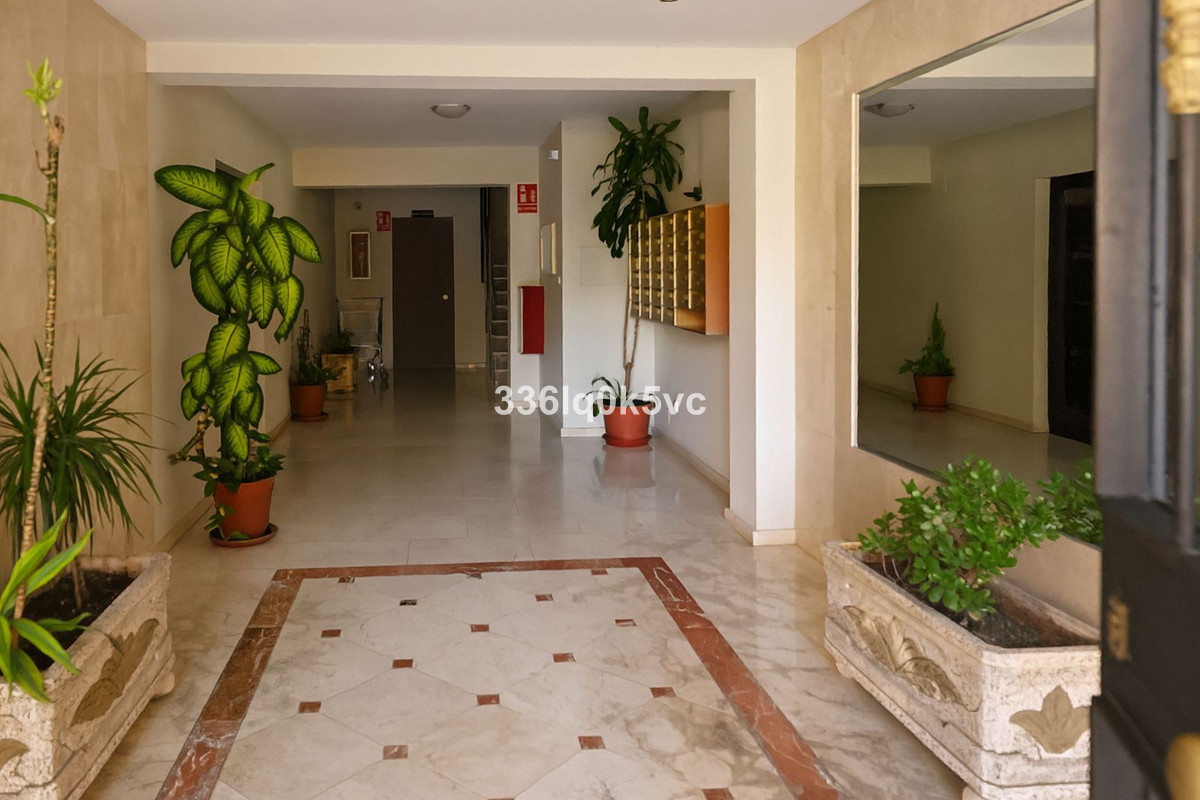 2 Bed, 1 Bath, ApartmentFor Sale, Marbella, Malaga