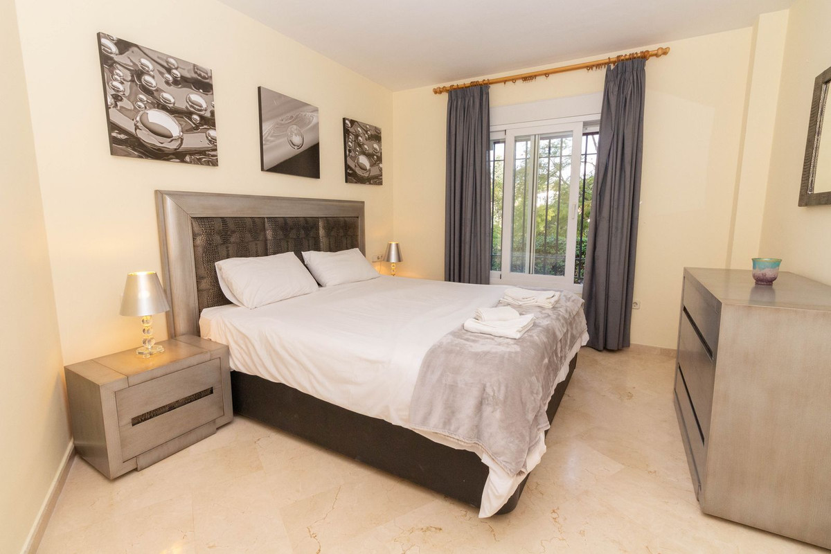 3 Bed, 2 Bath, ApartmentFor Sale, Elviria, Malaga