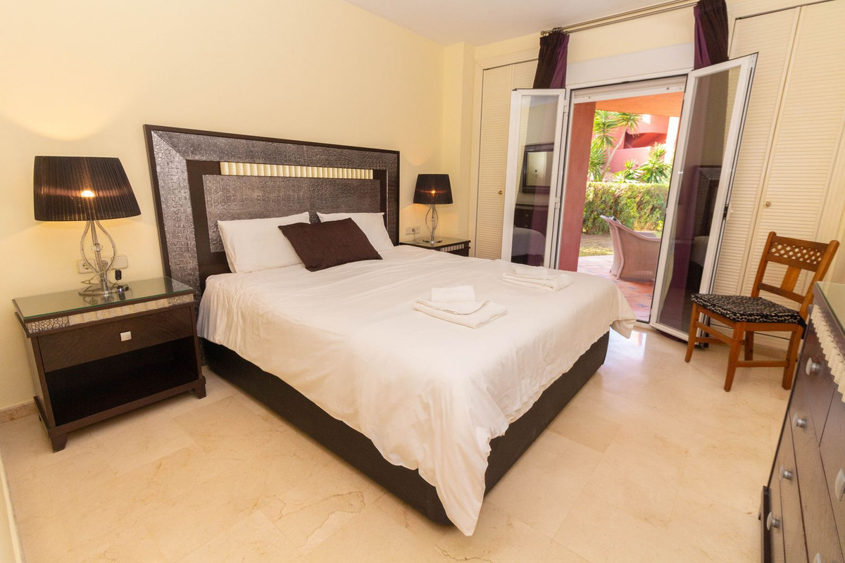 3 Bed, 2 Bath, ApartmentFor Sale, Elviria, Malaga