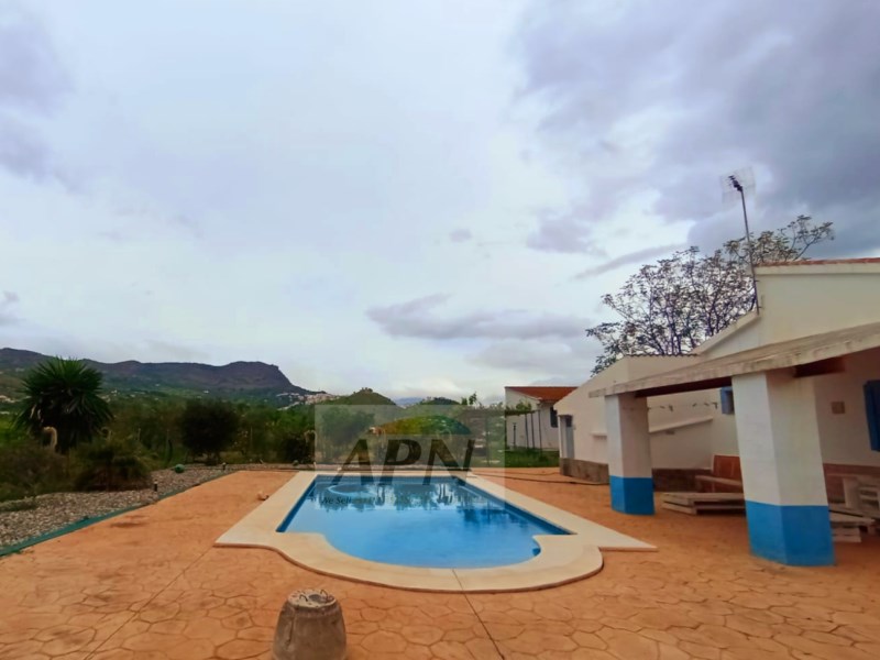 2 Bed, 1 Bath, HouseFor Sale, Álora, Malaga