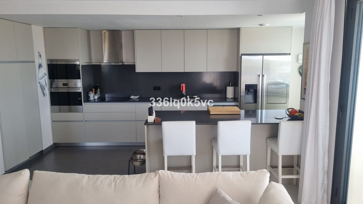 3 Bed, 2 Bath, ApartmentFor Sale, Estepona, Malaga