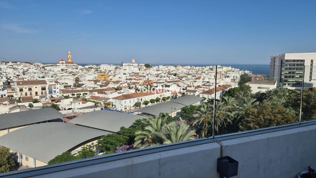 3 Bed, 2 Bath, ApartmentFor Sale, Estepona, Malaga