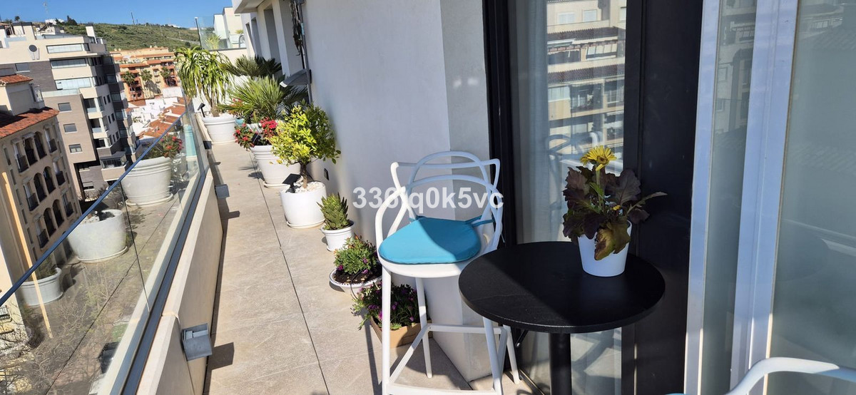 3 Bed, 2 Bath, ApartmentFor Sale, Estepona, Malaga