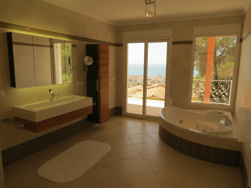 4 Bed, 4 Bath, HouseFor Sale, Calpe, Alicante