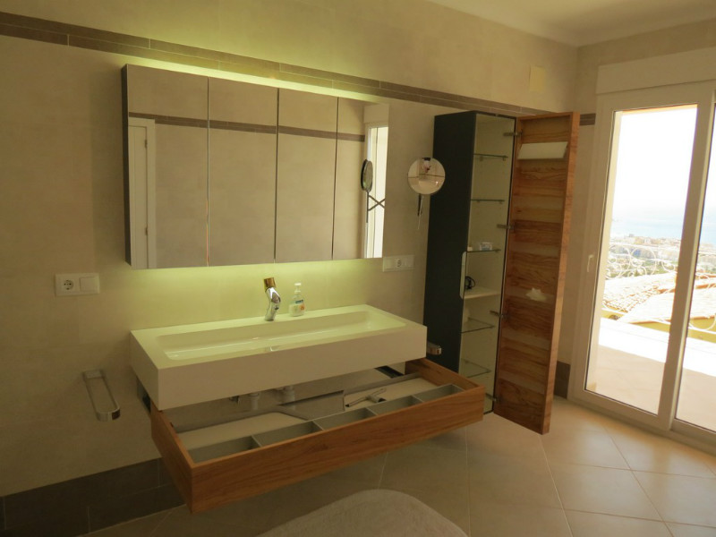 4 Bed, 4 Bath, HouseFor Sale, Calpe, Alicante