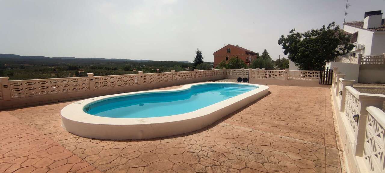 Commercial Property, For Sale