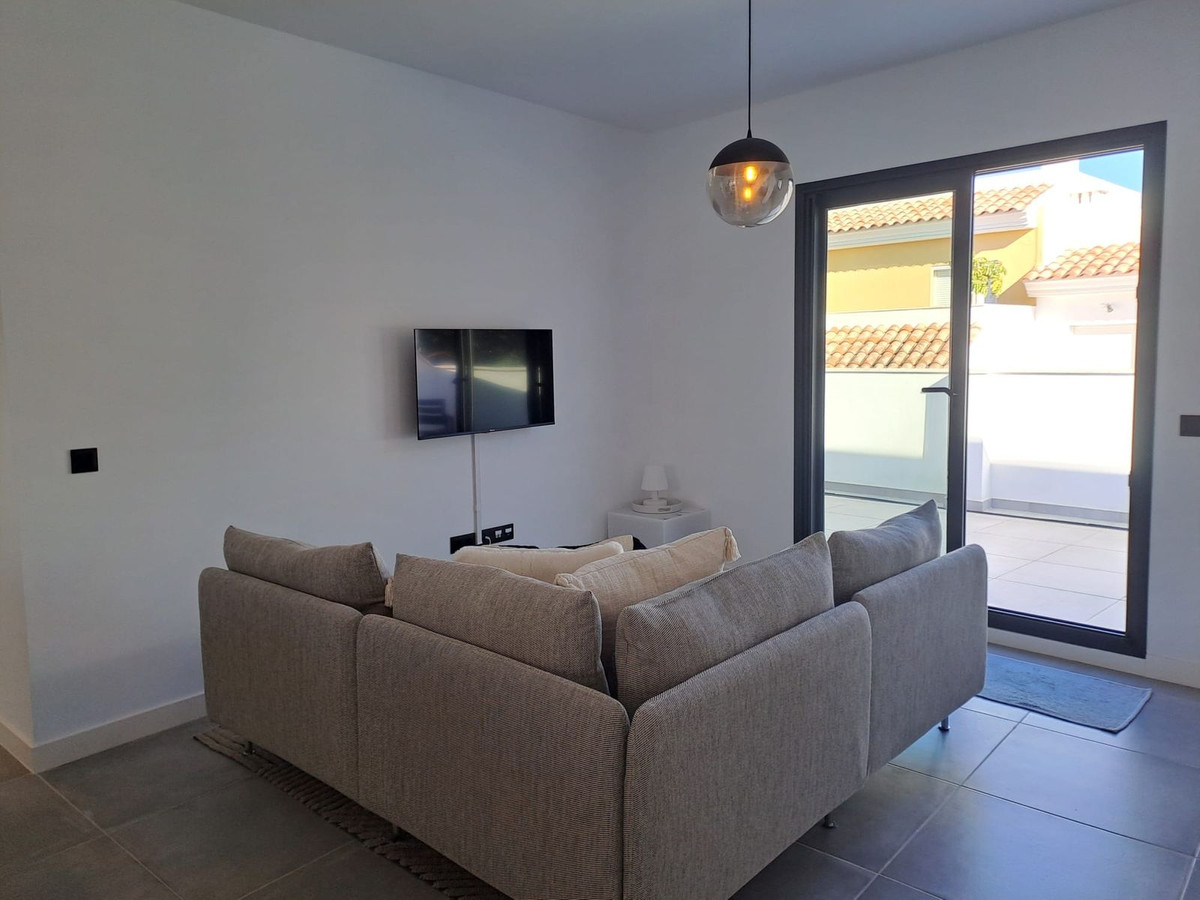 2 Bed, 1 Bath, ApartmentFor Sale, Cancelada, Malaga