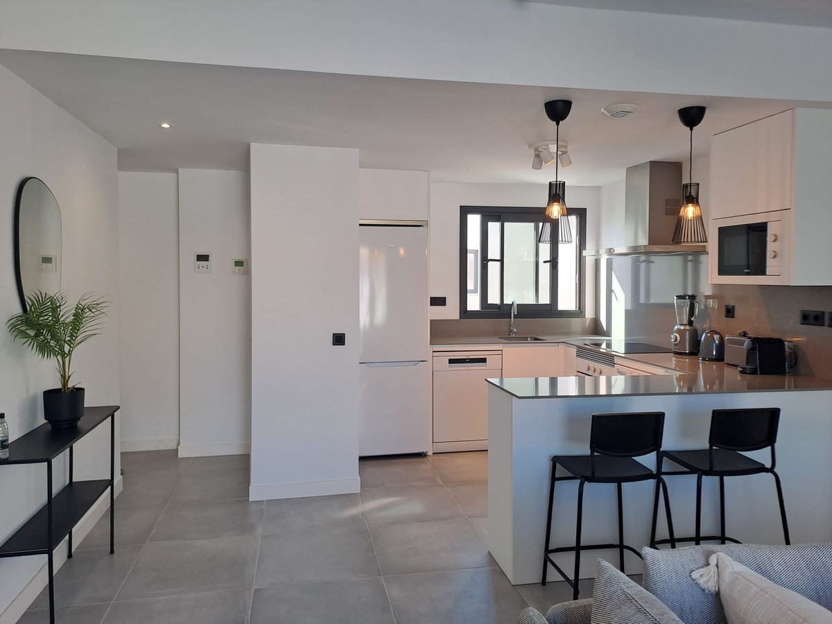 2 Bed, 1 Bath, ApartmentFor Sale, Cancelada, Malaga