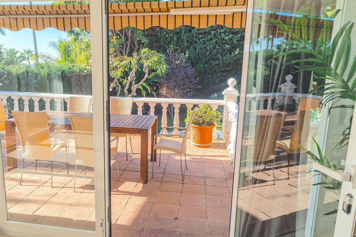 5 Bed, 4 Bath, HouseFor Sale, La Capellania, Malaga