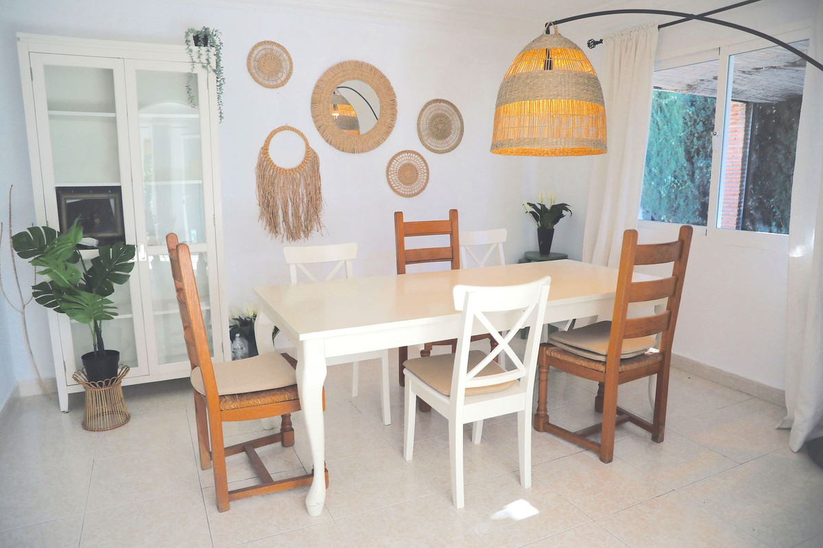 5 Bed, 4 Bath, HouseFor Sale, La Capellania, Malaga