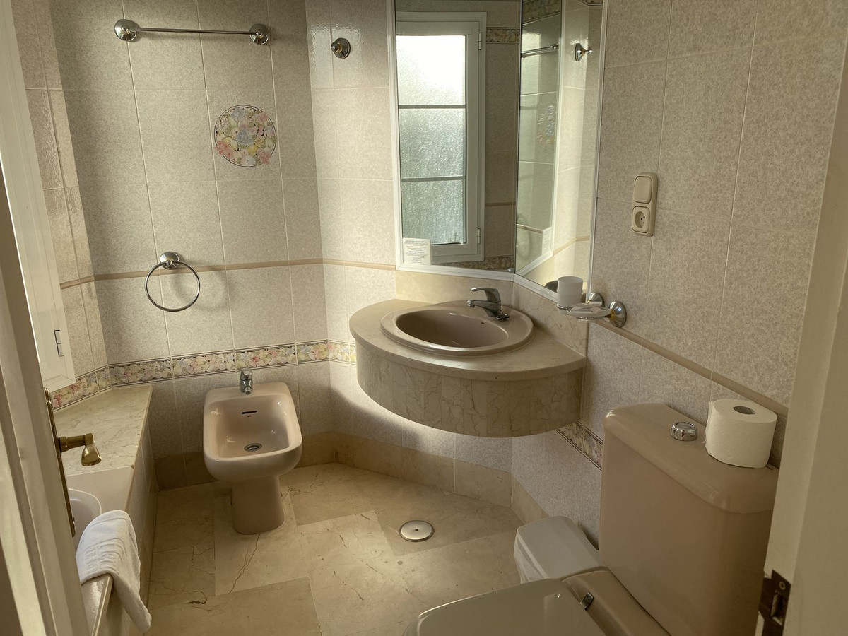 3 Bed, 2 Bath, ApartmentFor Sale, Mijas, Malaga