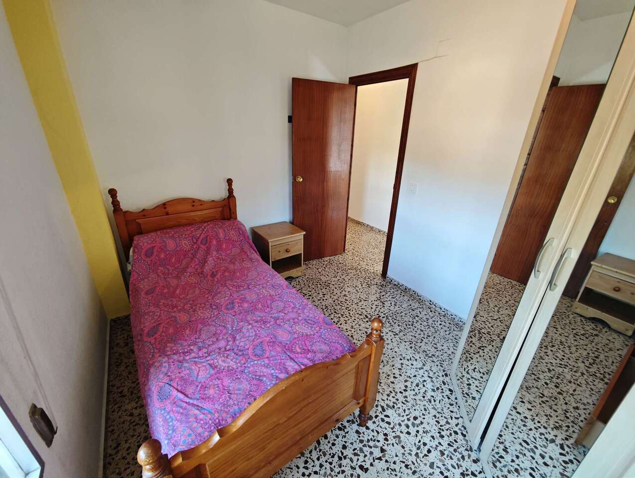 4 Bed, 2 Bath, ApartmentFor Sale, Salinas, Alicante